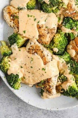 close up of Cheesy Chicken Broccoli